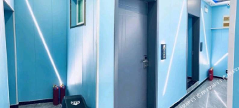 济南春天电竞主题酒店(济南大学店)图片