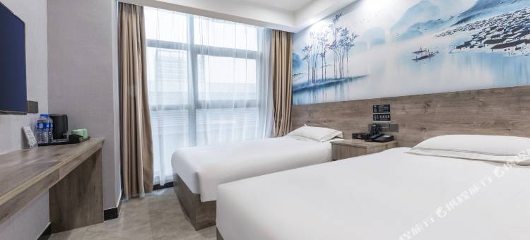 花居雅舍酒店(湖州织里众盛广场店)图片