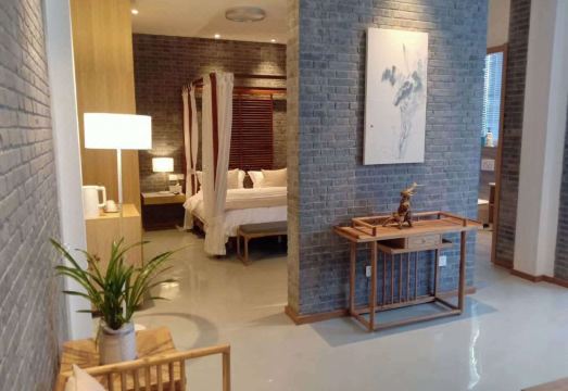 Yiming Shuju Guesthouse (Xinmi Fuxi Mountain)Hotel Overview