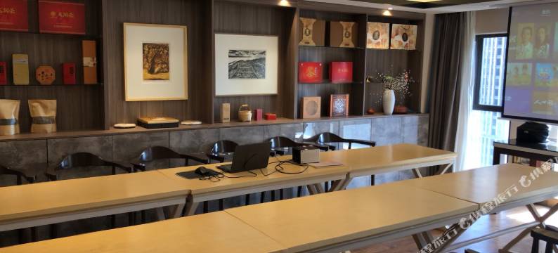 嘉优隆酒店(昆明高铁南站春融街地铁站)图片