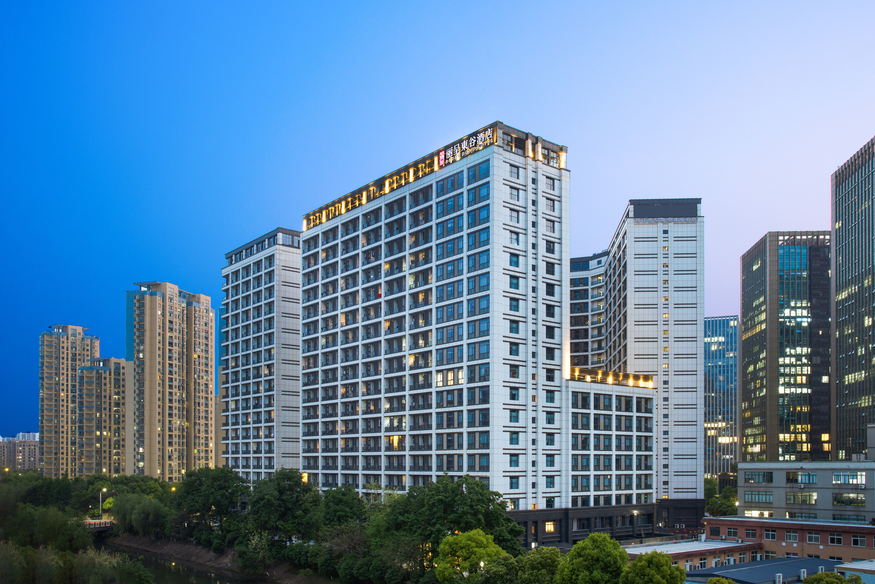 Rezen Dong Hotel Hangzhou Qianjiang Century City Olympic and International Expo CenterOver view