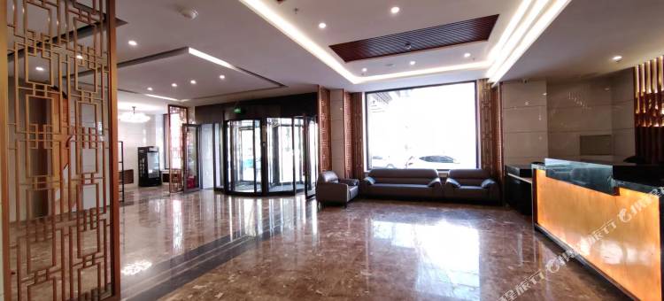 神州商务宾馆(莫力达瓦达斡尔族自治旗巴特罕公园店)图片