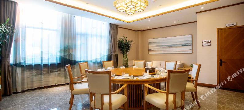 卓远温泉酒店图片