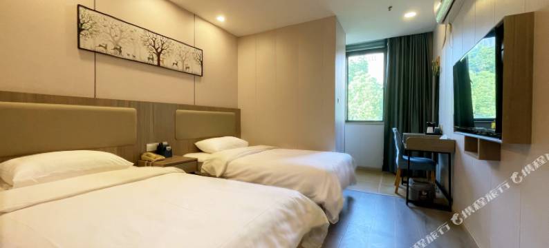 随行轻居酒店(上海大华虎城店)图片