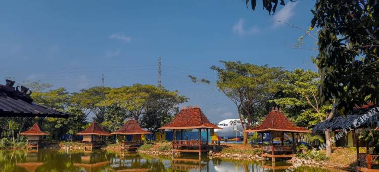 普沃达迪凯里亚德格兰名家饭店(Grand Master Hotel Purwodadi)图片