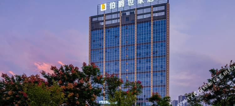 伯爵世家酒店(亳州康美中药城万达广场店)图片