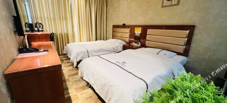 新斑马主题酒店(乌鲁木齐新天润国际社区地窝堡机场店)图片