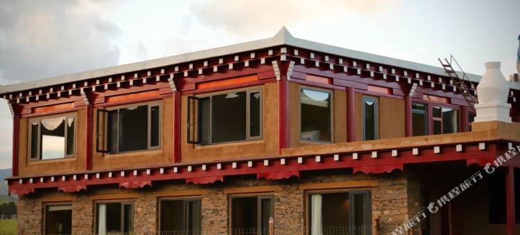 八美索南田园图片