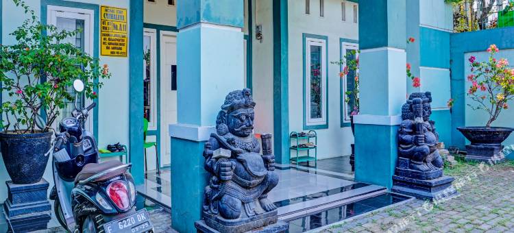 OYO 91731爱丽丝卡特丽亚宾馆 Shariah(OYO 91731 Home Stay Elis Cateliya Syariah)图片