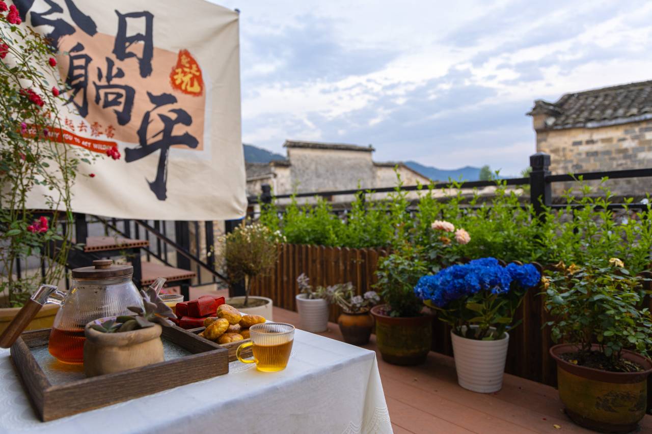 宏村逸客·月沼畔汉服体验·Garden观景民宿图片