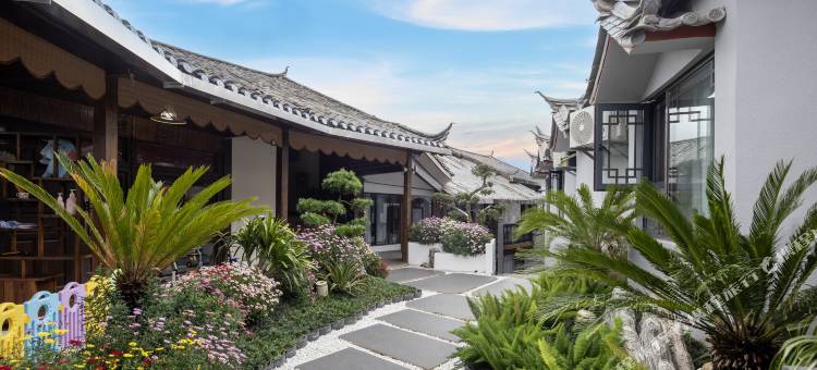 东方花园·中式美学观雪山咖啡美宿丨静谧花园(丽江古城大水车店)图片
