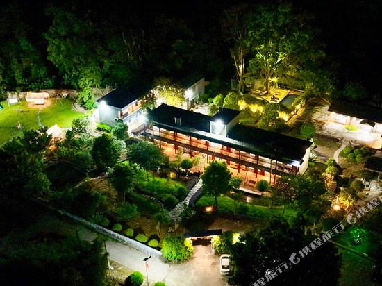 英西峰林走廊·翠盈居民宿