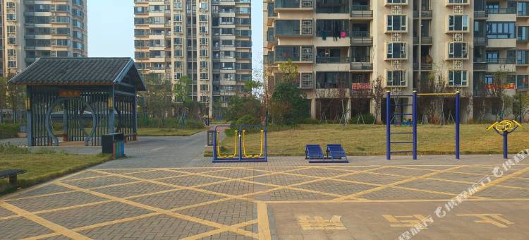 朋朋民宿(生米地铁站店)图片