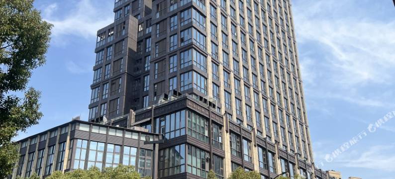 Super电竞公寓(上海中潭路地铁站店)图片