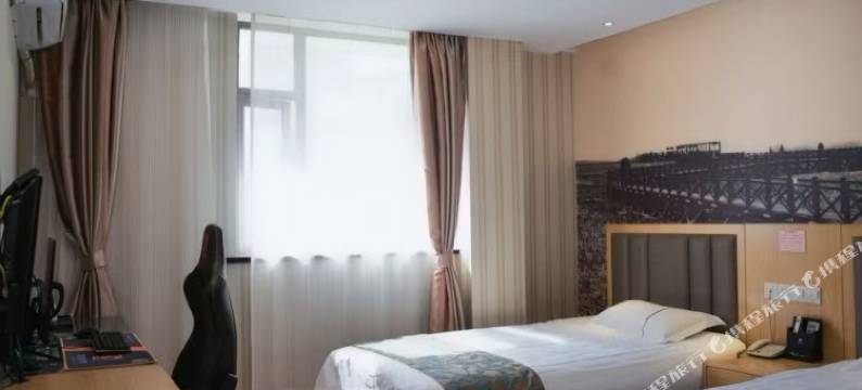 屋顶花苑酒店图片