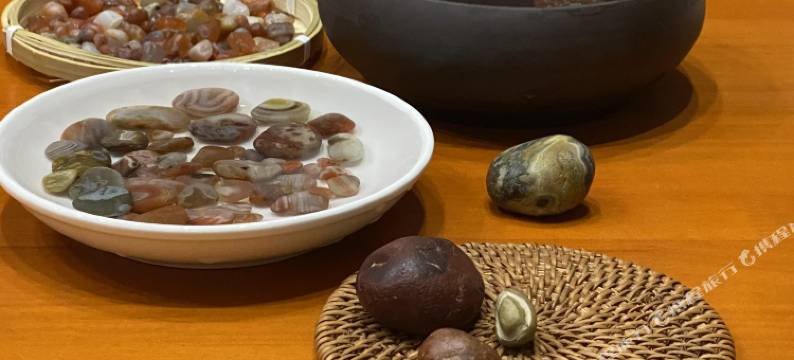 暖云涧民宿(三峡机场店)图片