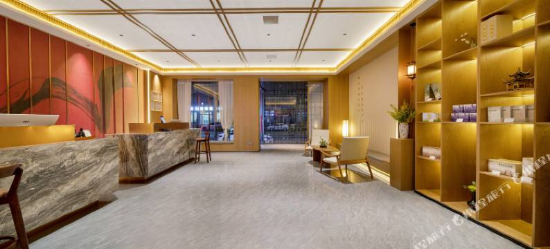 仟那千寻酒店(临颍南街村店)图片