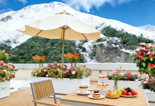 文若贡嘎壹号观景雅院（磨西镇海螺沟冰川森林公园游客中心店）外景图