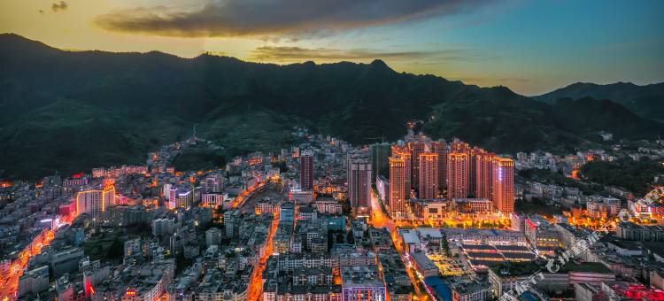 竹舟轻奢酒店(威信环城西路店)图片