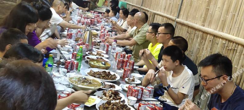 雷波马湖马老五度假村图片