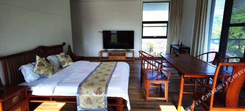 九仙山靴石山庄图片