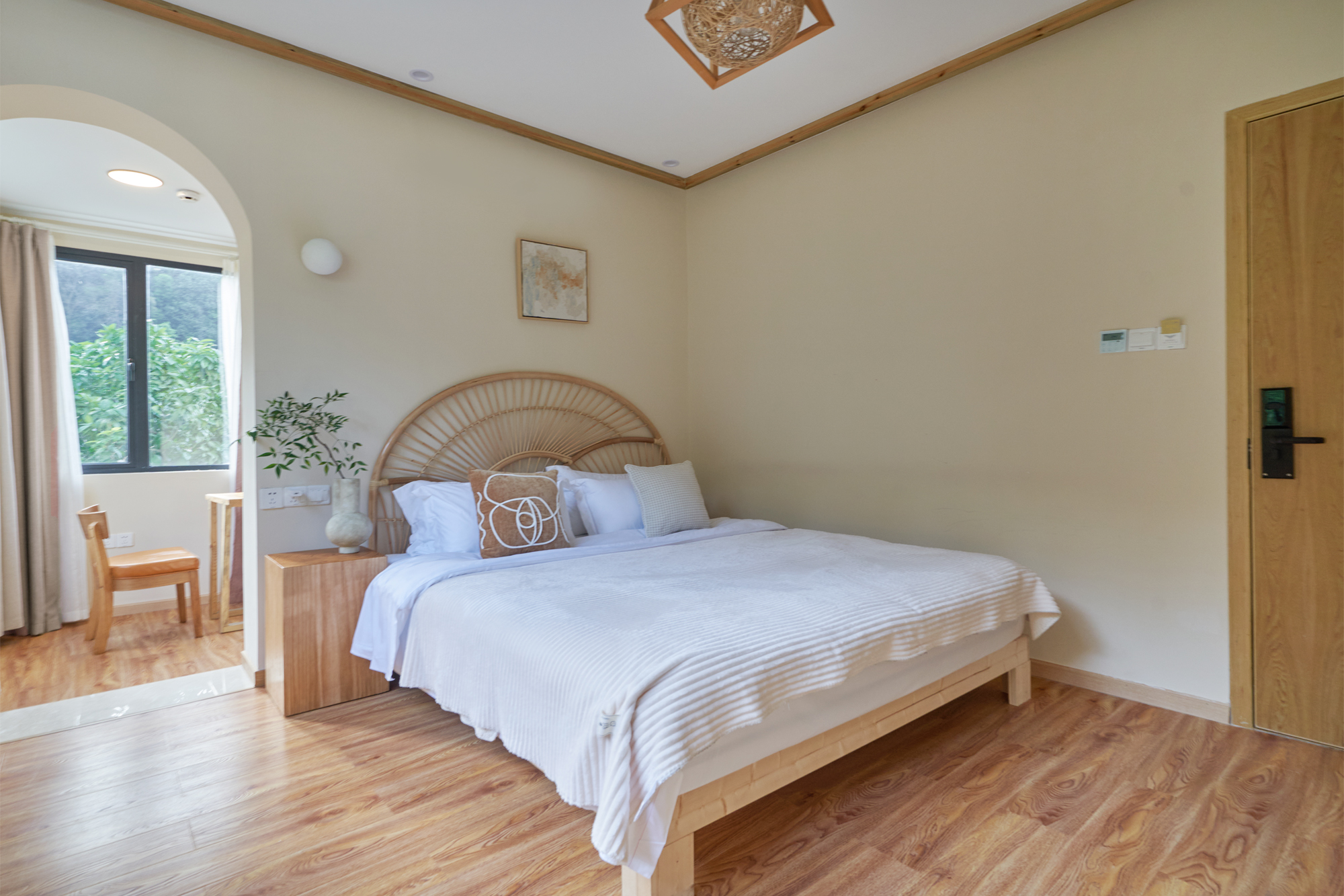 Zebao‘s Home Wabi-sabi The cherry falls  Hotel Over view