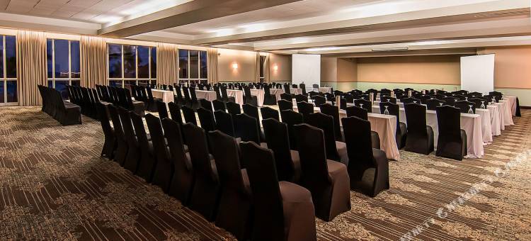 纽波特海滨酒店及度假村(Newport Beachside Hotel & Resort)图片