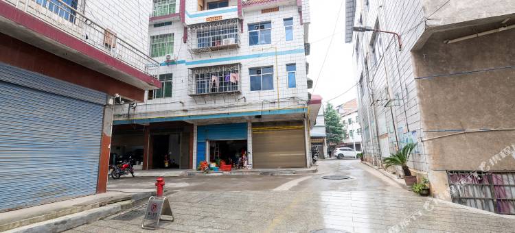 衡阳南山听雨驿站(南岳大庙店)图片