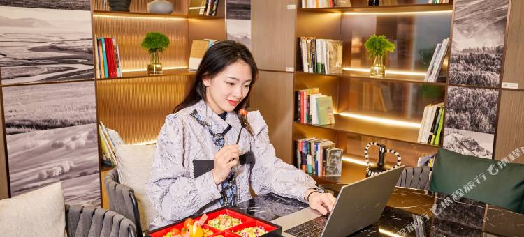 杭州西湖湖滨中山北路亚朵酒店图片