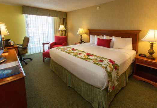Ramada Plaza by Wyndham Waikiki Hotel Overview