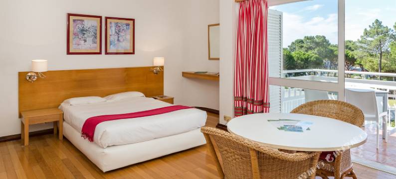 皮尼亚尔码头旅游公寓酒店(Apartamentos Turisticos Pinhal Da Marina)图片