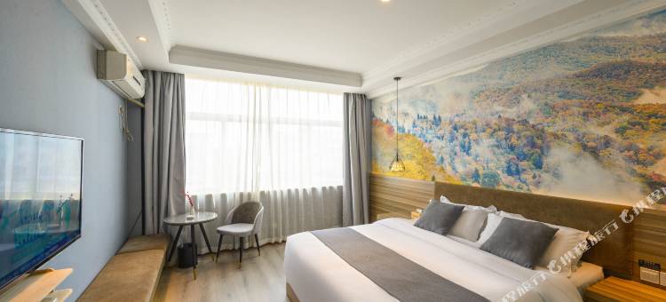 逸宿轻居酒店(余姚周巷汽车站店)图片