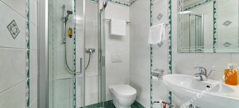 绿花园酒店(Green Garden Hotel)图片