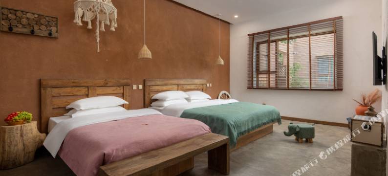 三生百间里民宿(阿克苏老街夜市店)图片