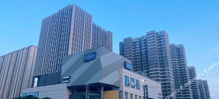 马可菠萝轻奢酒店(涿州高铁站店)图片