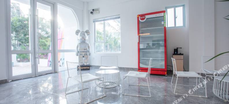 万宁浪人花园冲浪民宿(日月湾店)图片