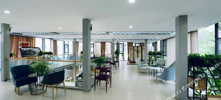 方柚电竞酒店(人民东路店)图片