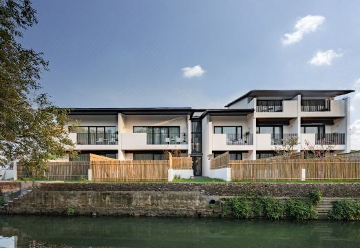 Lindu Taolu Homestay (Lindu Nuancun Shop) Hotel Overview