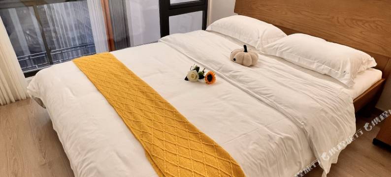 卡卡投影LOFT公寓图片