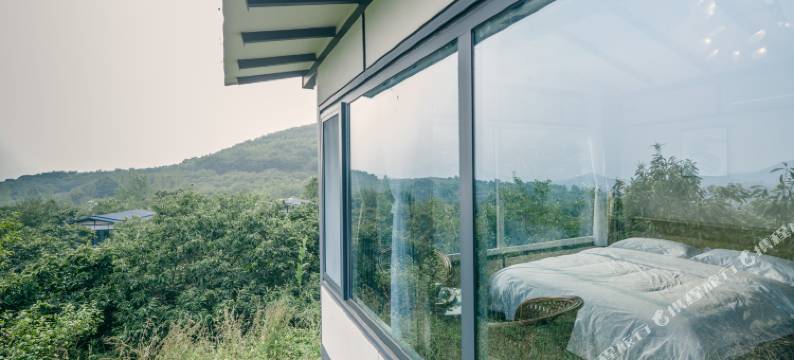 栗子•花开山居图片