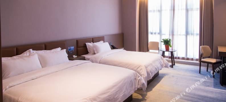 乐途云酒店(昌吉学院店)图片