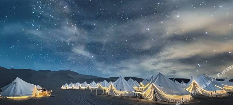 敦煌星极沙漠露营基地图片