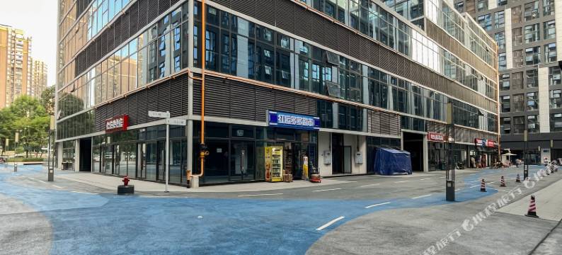 栖牛轻奢投影民宿(泊里中心店)图片