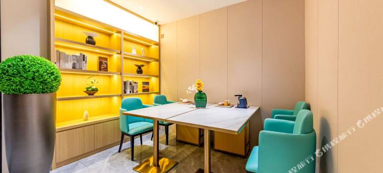 艺龙瑞云酒店(武汉中南路地铁站店)图片