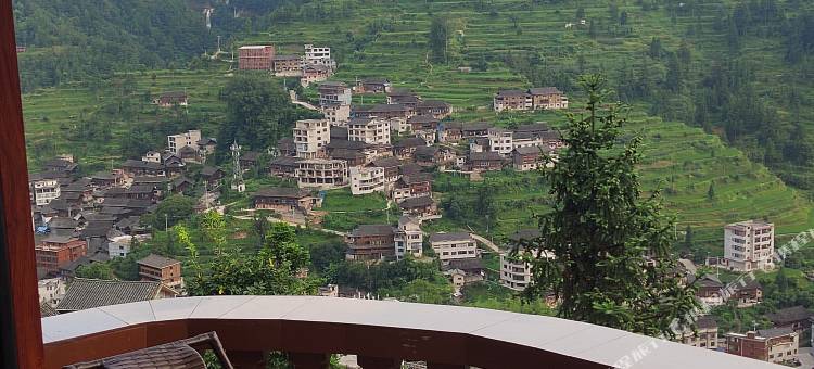 半山小筑全景山房图片