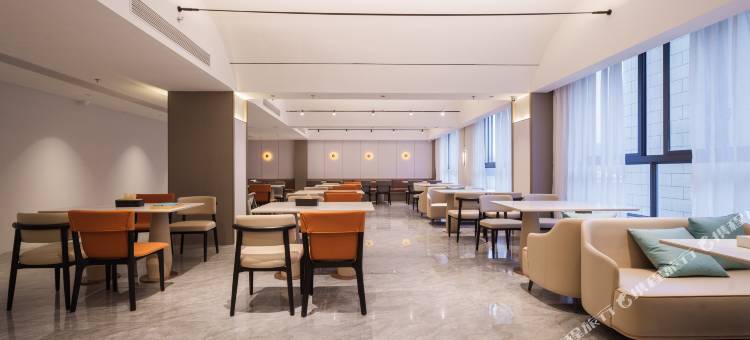 雷神电竞酒店(湘西凤凰古城店)图片