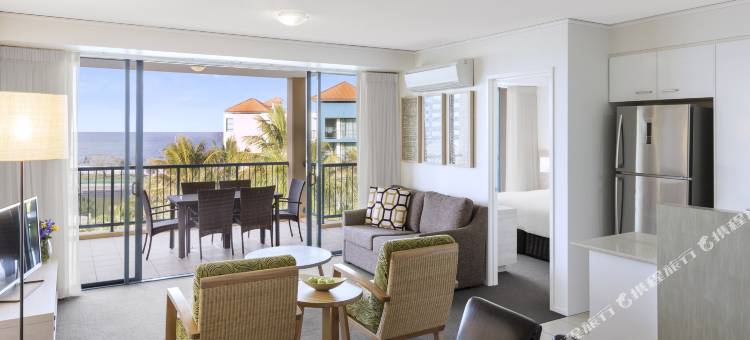 阳光海岸滨海盛橡度假酒店(Oaks Sunshine Coast Seaforth Resort)图片