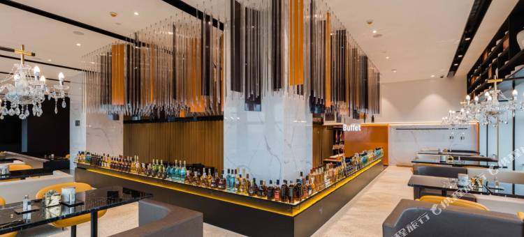 上海陆家嘴金融中心亚朵酒店图片