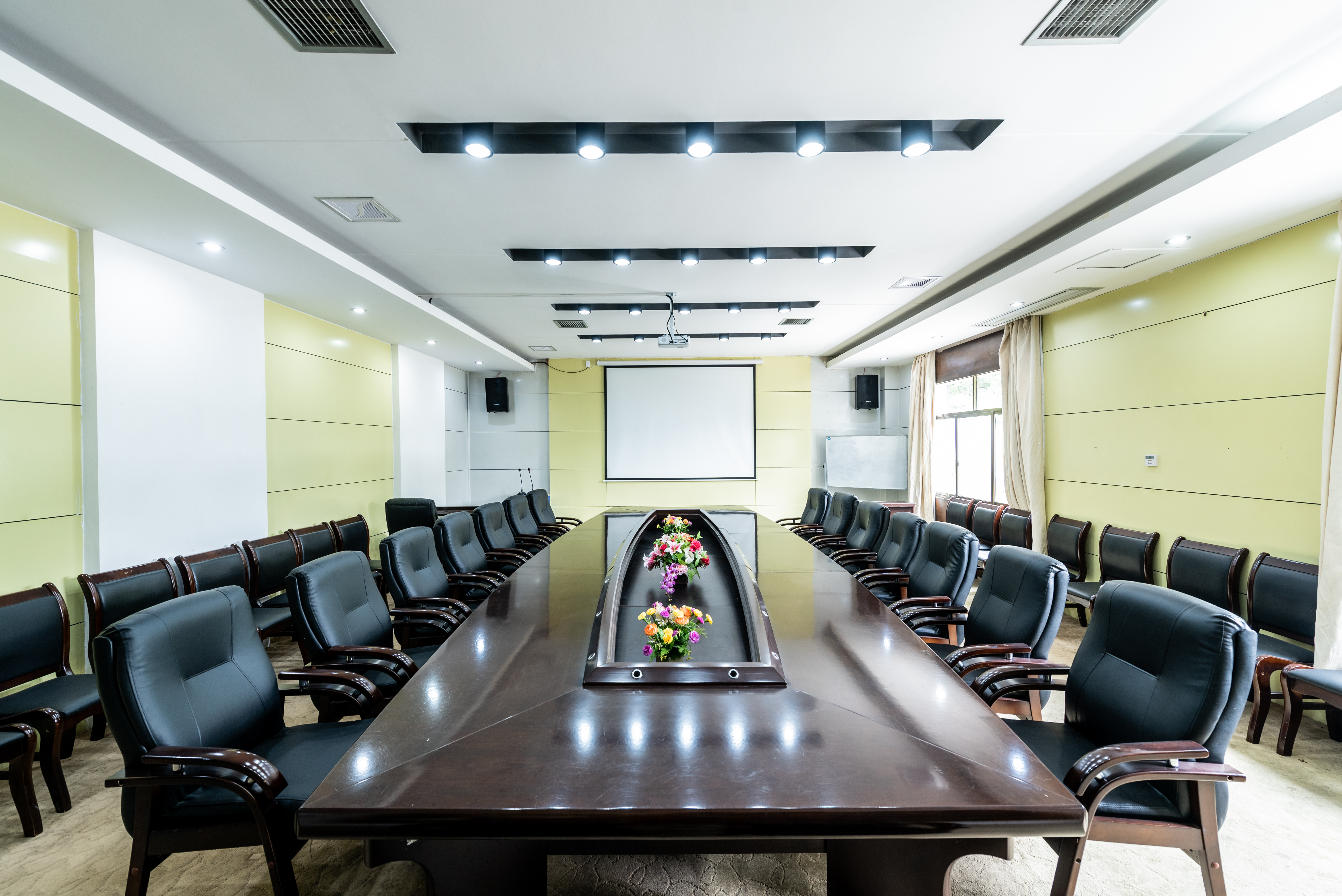 Longshan HotelOver view