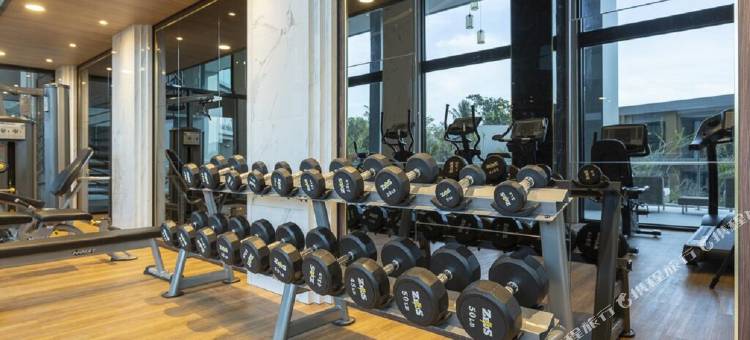 Sea View Panora Surin by Holy Cow E102图片